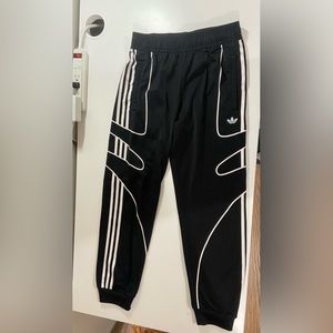 Adidas sweatpants
